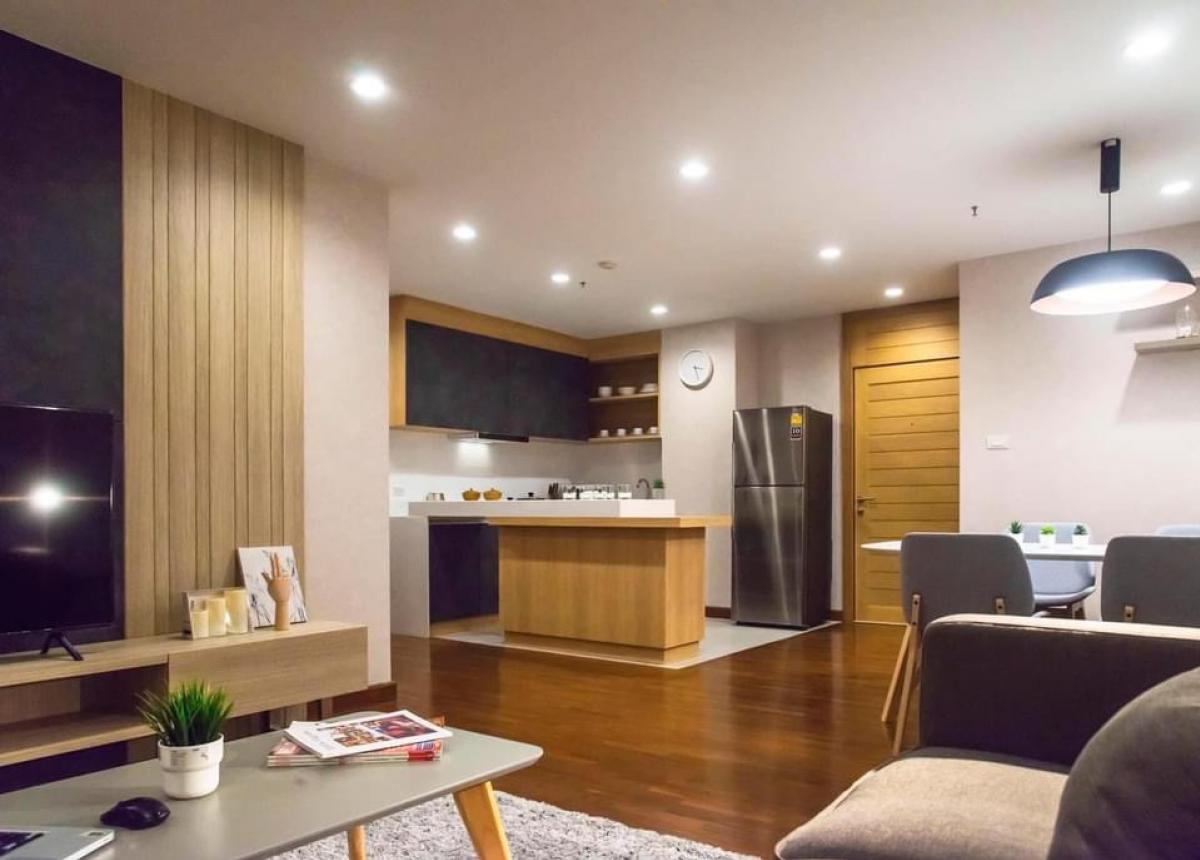 ให้เช่าคอนโดวิทยุ ชิดลม หลังสวน : ให้เช่าคอนโด บ้านเพลินจิต ขนาด 100 Sq.m 2 bed 2 bath เพียง 48,000 เท่านั้น ติดต่อ 086-795-9997 (จิมมี่)