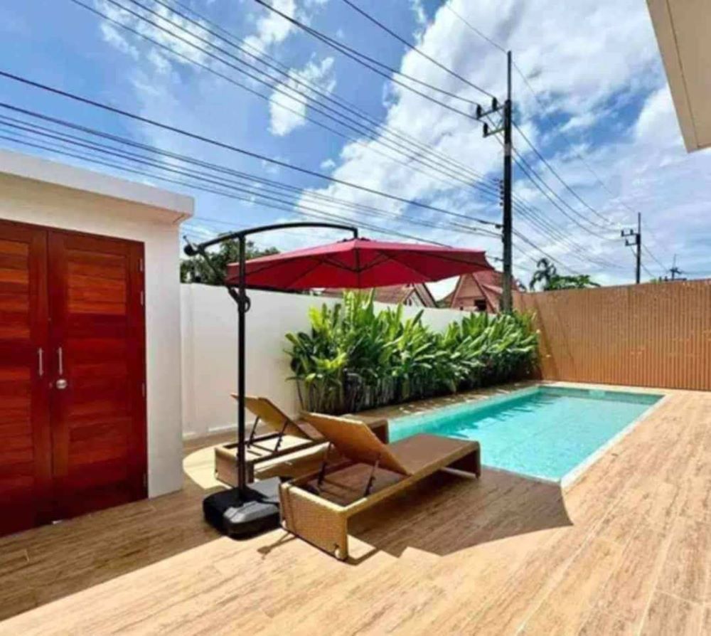 ขายบ้านภูเก็ต : Single story detached house for sale pool villa with fully furnished. Suitable for investment. Close to Rawai Beach and 20 min 14 Km from Phuket Town.