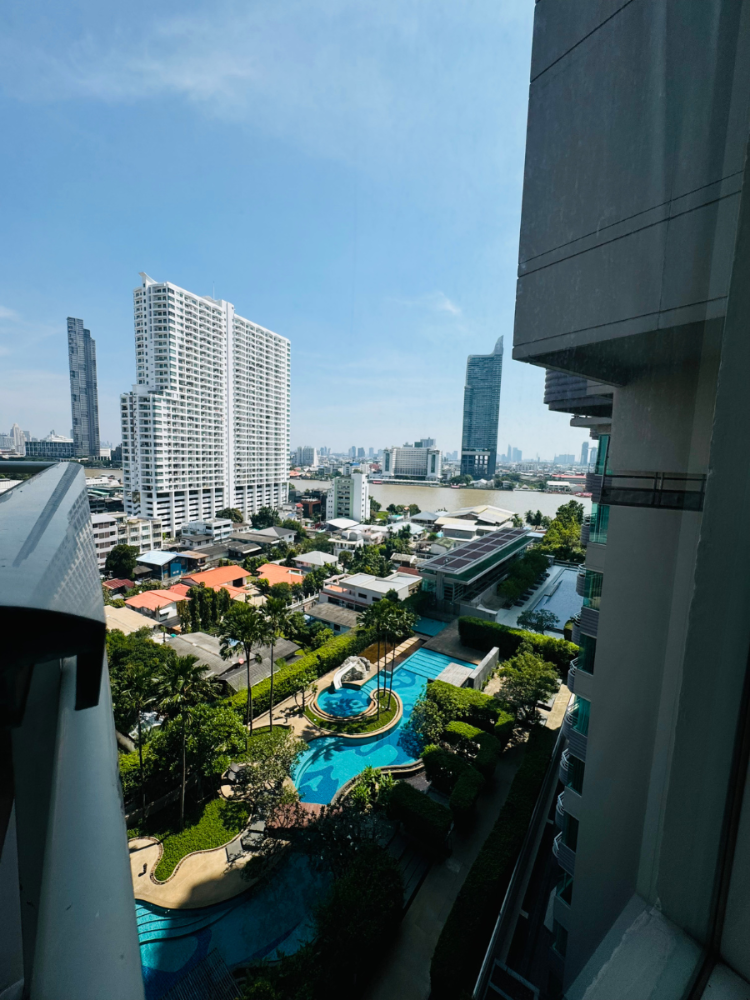 For SaleCondoWongwianyai, Charoennakor : Watermark Chao Phraya Condo, river view condo, wide balcony, convenient transportation, only 5 minutes to Iconsiam