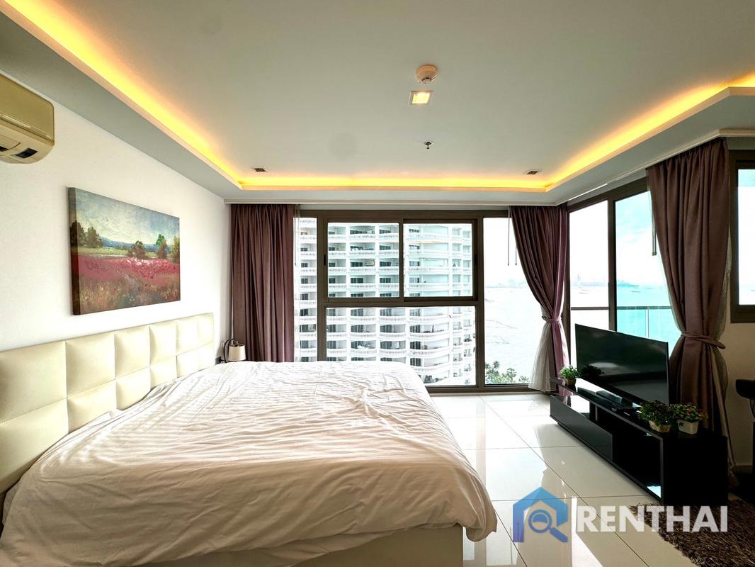 For SaleCondoPattaya, Bangsaen, Chonburi : For sale Wongamat Tower  studio 43 sqm Sea view foreign name