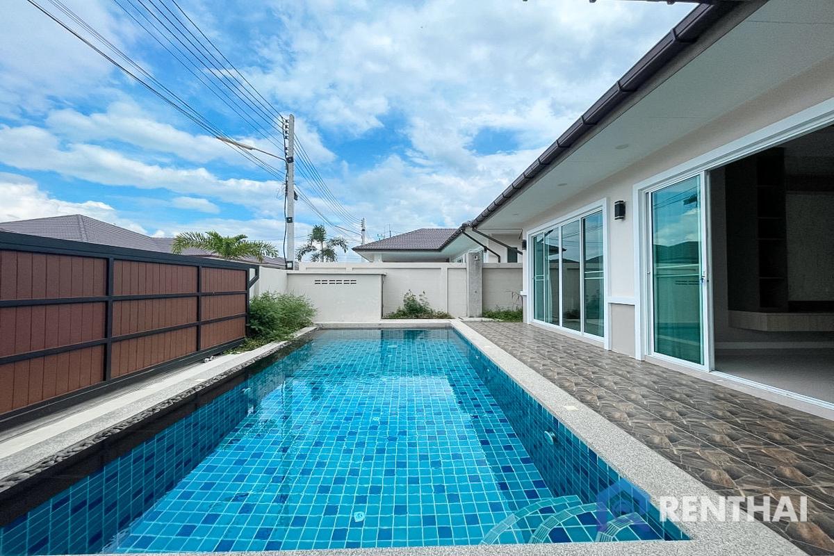 For SaleHousePattaya, Bangsaen, Chonburi : Stunning Home with Private Pool Perfect for Relaxing