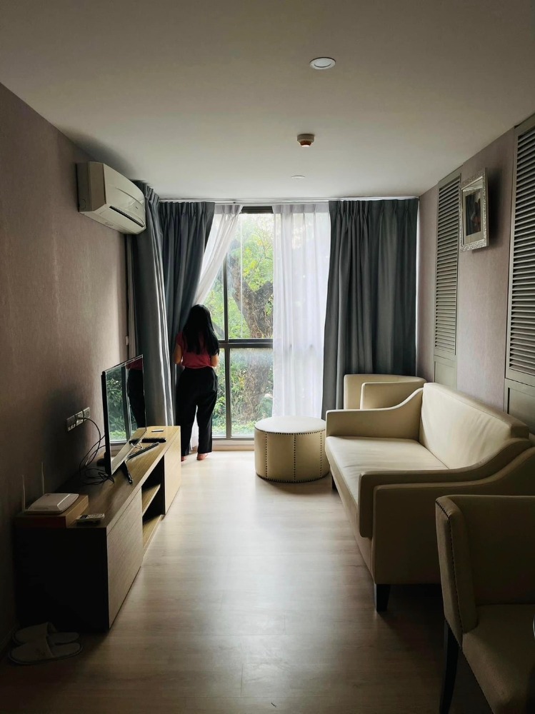 For SaleCondoAri,Anusaowaree : 🔥Selling DMemoria🔥 Condo in the heart of Ari, Sailom Soi, very quiet and livable, close to luxury housing projects but at a price 10 times better! Dont miss it!