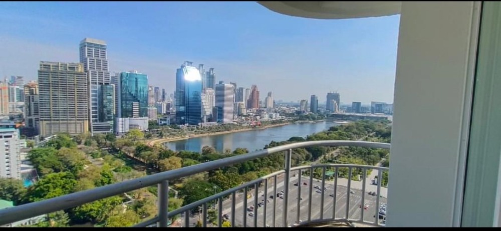 ให้เช่าคอนโดนานา : For Rent: Stunning 2 bedroom condominium with a View 