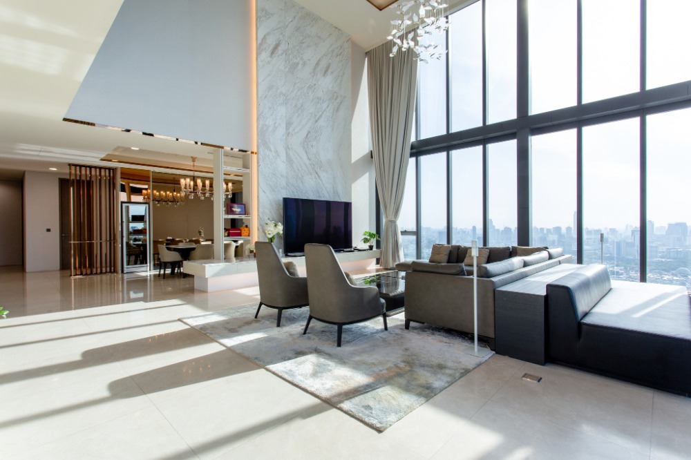 For RentCondoWongwianyai, Charoennakor : ✨Ultra Luxury Penthouse✨ Banyan Tree Residences 4bedroom 8bathroom Size  465.24  Sq.m