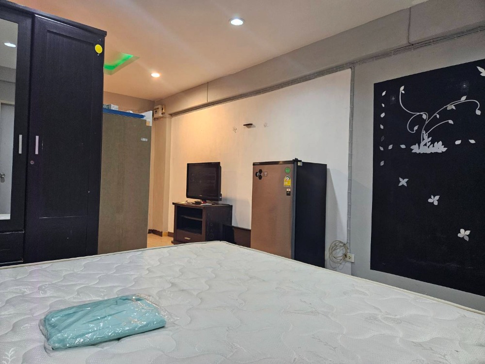 For RentCondoRamkhamhaeng, Hua Mak : Monthly rental room, fully furnished, ready to move in, Ramkhamhaeng Road, Huamark