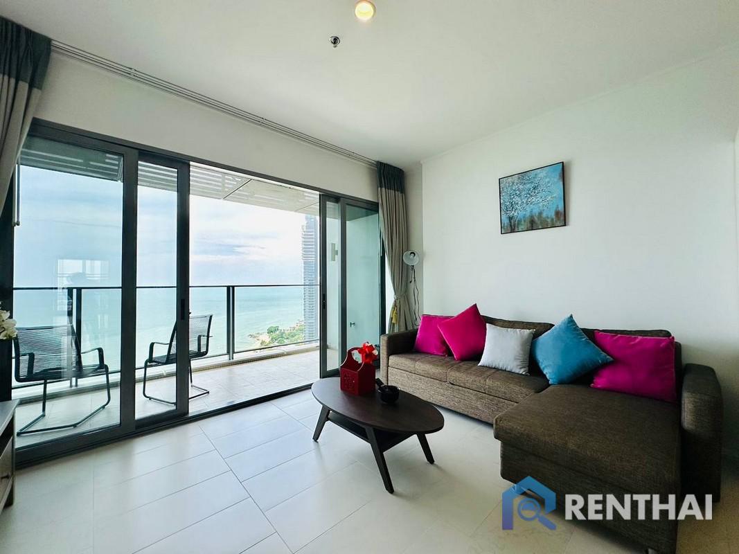 For SaleCondoPattaya, Bangsaen, Chonburi : Oceanfront Luxury Spacious  Condo