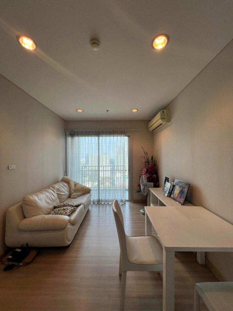 ขายคอนโดสะพานควาย จตุจักร : Intro Phaholyothin - Pradipat / 1 Bedroom (FOR SALE), อินโทร พหลโยธิน - ประดิพัทธ์ / 1 ห้องนอน (ขาย) PLOYW528