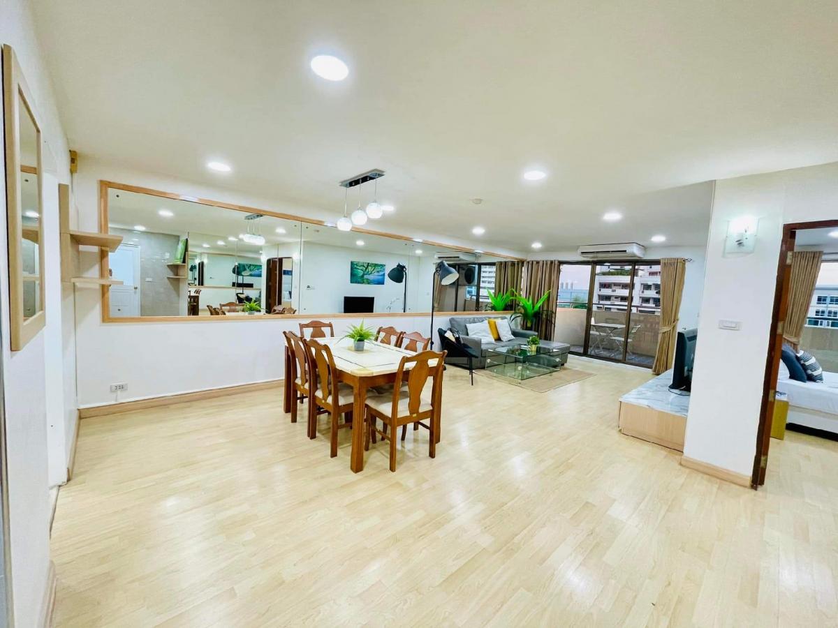 ให้เช่าคอนโดพัฒนาการ ศรีนครินทร์ : ✅️Available✅️ Floral Ville Pattanakarn 2 Bedroom 2 Bathroom 105 Sqm 25,000 THB / month