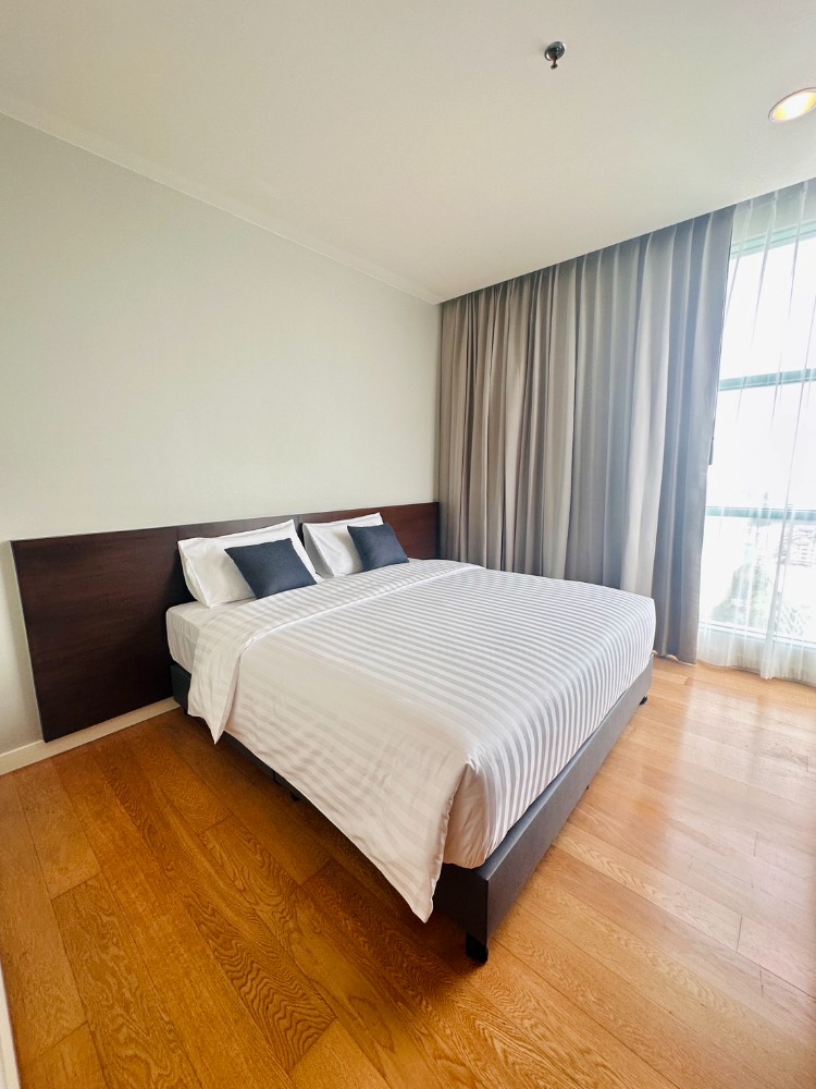 ให้เช่าคอนโดสาทร นราธิวาส : 1  ห้องนอน // Chatrium Residence Riverside (ชาเทรียม ริเวอร์ไซด์ เรสซิเดน)