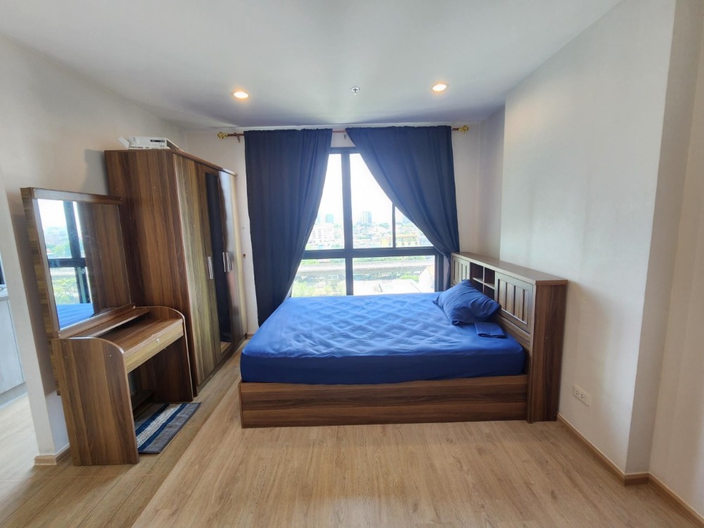 For RentCondoThaphra, Talat Phlu, Wutthakat : For rent, beautiful room, Ideo Sathorn Tha Phra (Ideo sathorn thapra), next to BTS Pho Nimit, 300 meters, with furniture + washing machine + 31 sq m., only 11,000 baht