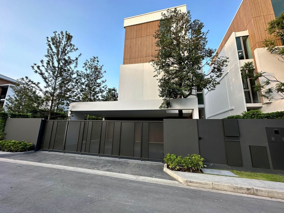 For RentHousePattanakan, Srinakarin : Vive Rama 9 - Super Luxury Single House, Pet Friendly, Ready To Move In