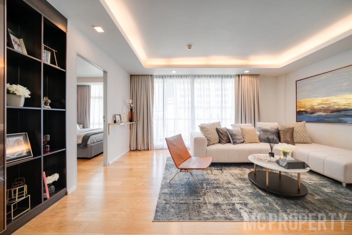 ขายคอนโดวิทยุ ชิดลม หลังสวน : The Rarest 2 bedroom unit(Best Layout!!!) at Focus Ploenchit 70.76sqm for sale only 12.5Mb please contact MC Property Line/Tel: 0816878954