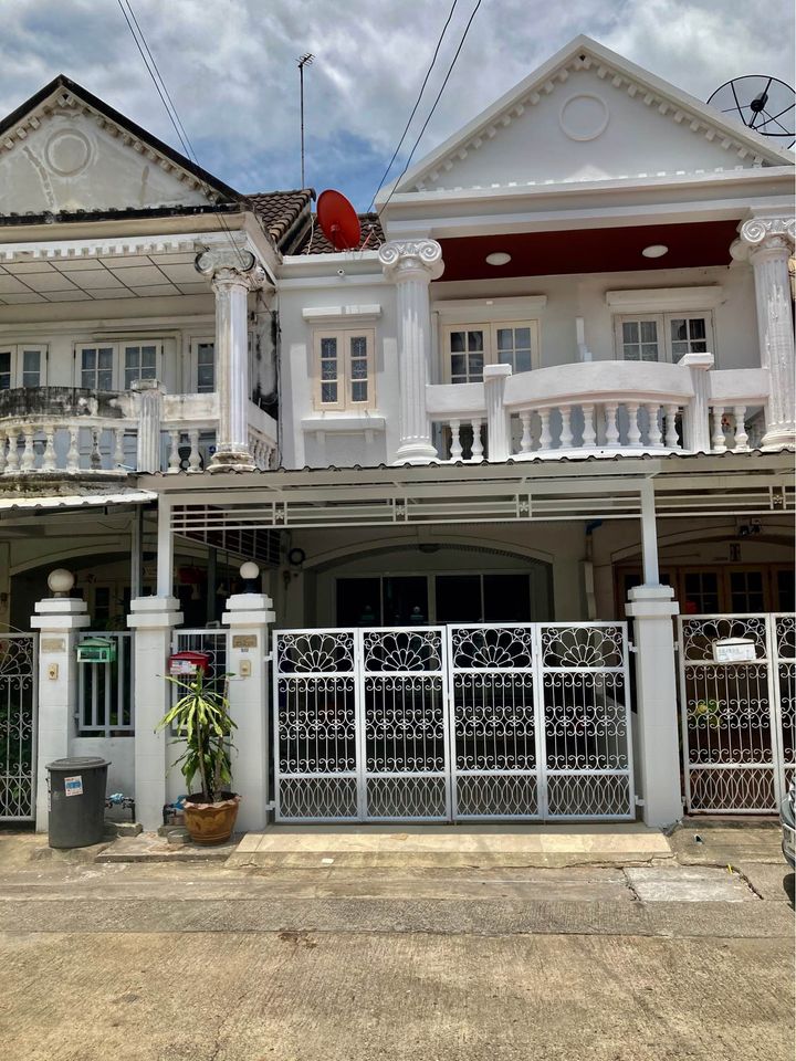 ให้เช่าบ้านบางนา แบริ่ง ลาซาล : 🔴𝟭𝟴,𝟱𝟬𝟬฿🔴🏘🏠 ทาวน์เฮ้าส์สวย ทำเลดี ใกล้เซ็นทรัลบางนา ✅ บ้านสวย ทำเลดี ใกล้ห้างสรรพสินค้า 🎉🎉 ยินดีบริการ🙏สนใจทัก 𝙇𝙄𝙉𝙀 มานะคะ (ตอบไวมาก):​📱 รหัสทรัพย์​ 6711-2104 📱: ไอดีไลน์:@bbcondo88