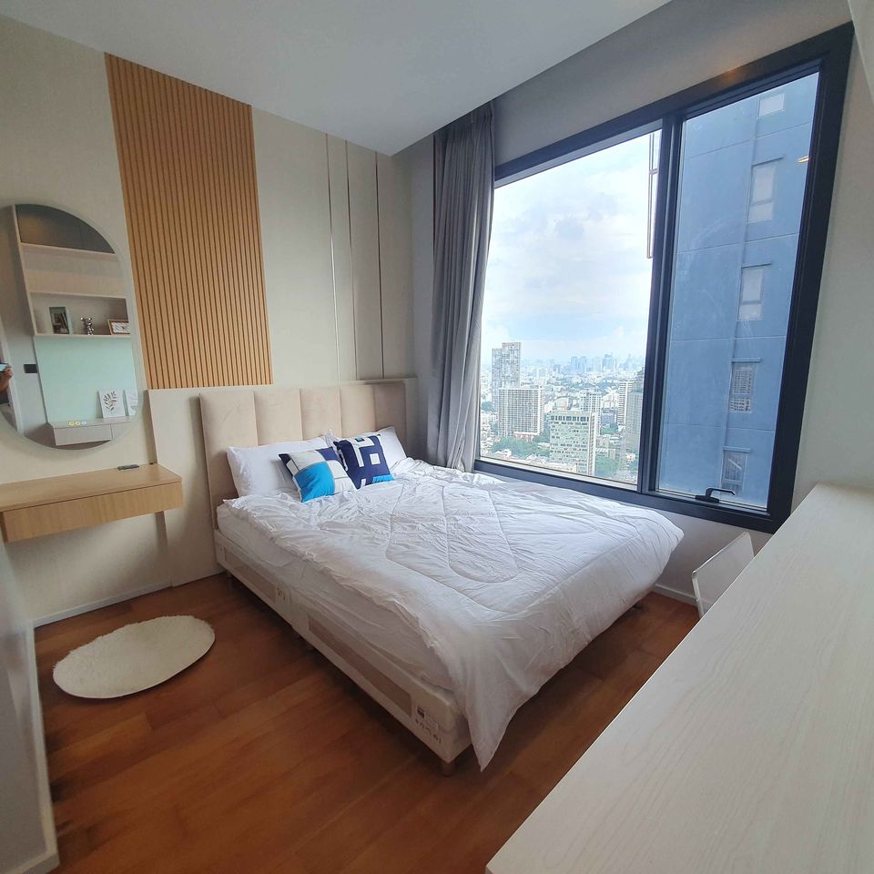 For SaleCondoLadprao, Central Ladprao : 🐱 Selling an open-air pet-friendly condo for animal lovers at M Ladprao, next to BTS Ha Yaek Lat Phrao. Premium quality rooms. Good for living or investing.