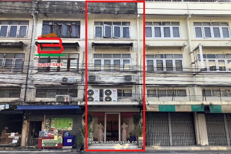 For SaleShophouseChokchai 4, Ladprao 71, Ladprao 48, : Commercial building on Chokchai 4 Road, area 19 square wah, near BTS Chokchai 4, Lat Phrao Road, Wang Thonglang Subdistrict (Lat Phrao), Bang Kapi District, Bangkok