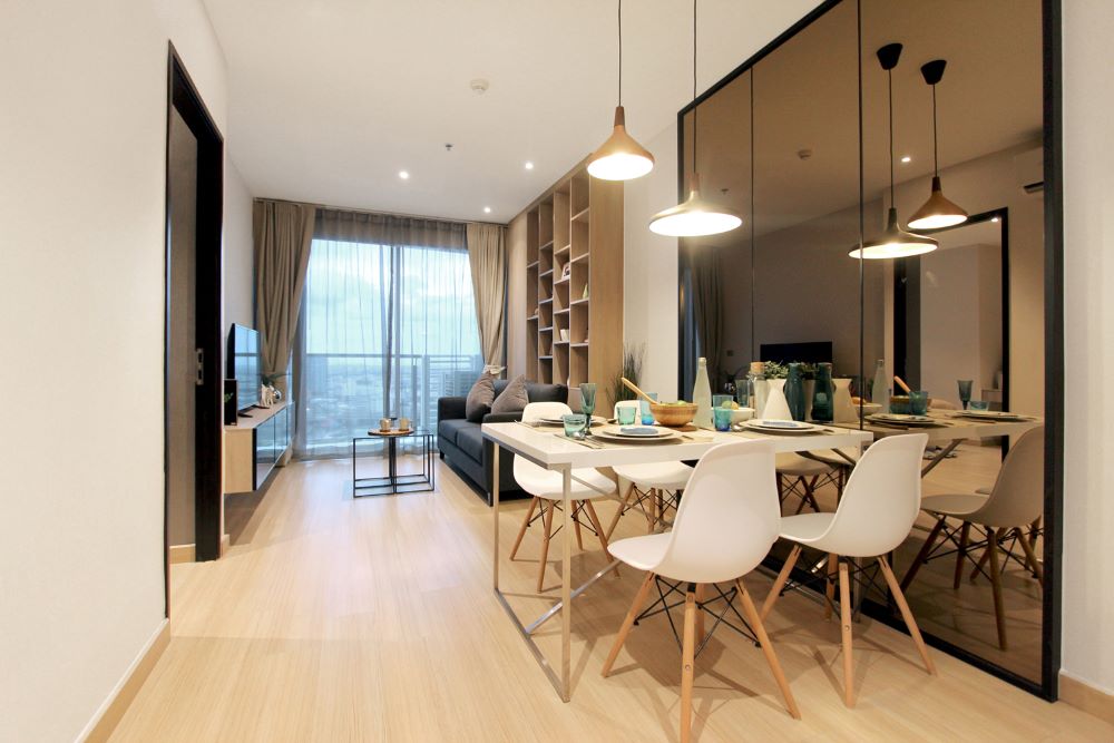 For SaleCondoOnnut, Udomsuk : Condo for Sale Sky Walk Residences, 2 Bedroom 60 sqm Newly Renovated High Floor Near BTS Phra Kanong, Pridi Banomyong, Sukhumvit, Rama 4, Ekkamai, Onnut : MJ24S-008