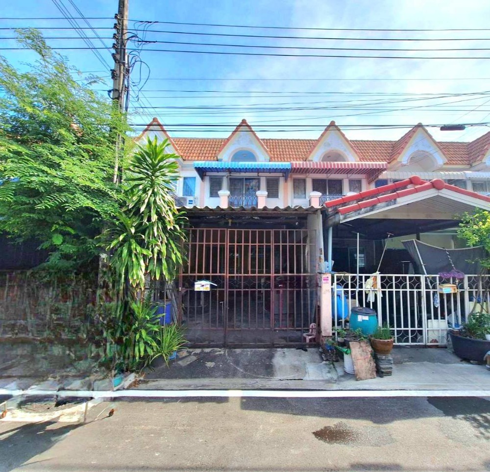 For SaleTownhomeSamut Prakan,Samrong : Rinticha Village, Soi 5, Mangkon Soi, project start price 1.29 million, free transfer