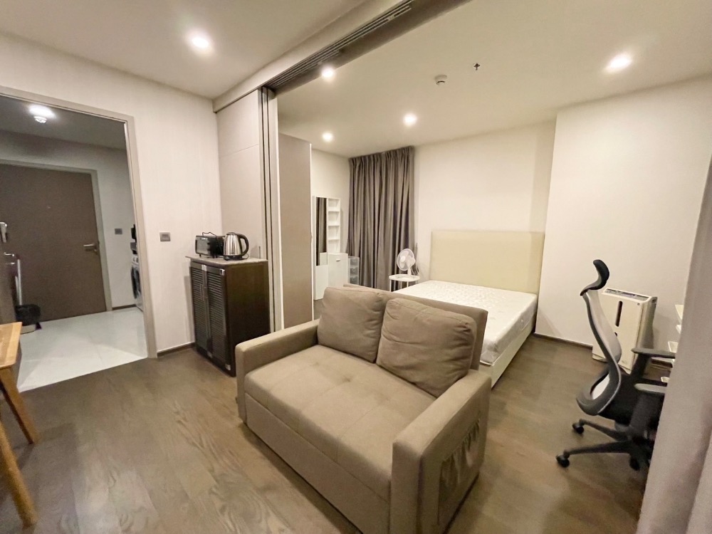 For RentCondoRatchathewi,Phayathai : For rent 📌 IDEO Q Siam - Ratchathewi 1 bed 1 bath 37 sq m. Very cheap price, ready to move in, only 22,000 baht, call 092-2462653, make an appointment.