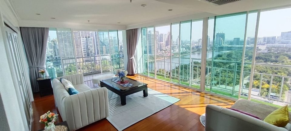 For RentCondoNana, North Nana,Sukhumvit13, Soi Nana : For Rent : Lake Green Condominium ** Very Nice View of QueenSirikit Lake and Park @ 72,900 THB/month