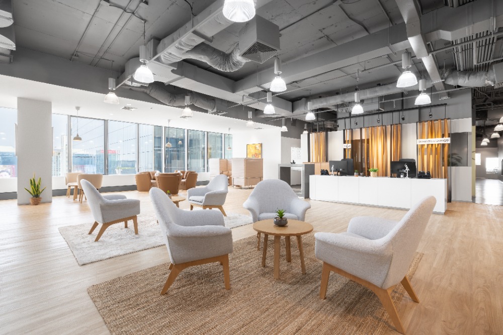 ให้เช่าสำนักงานรัชดา ห้วยขวาง : Flexible coworking memberships in Regus The Ninth Tower