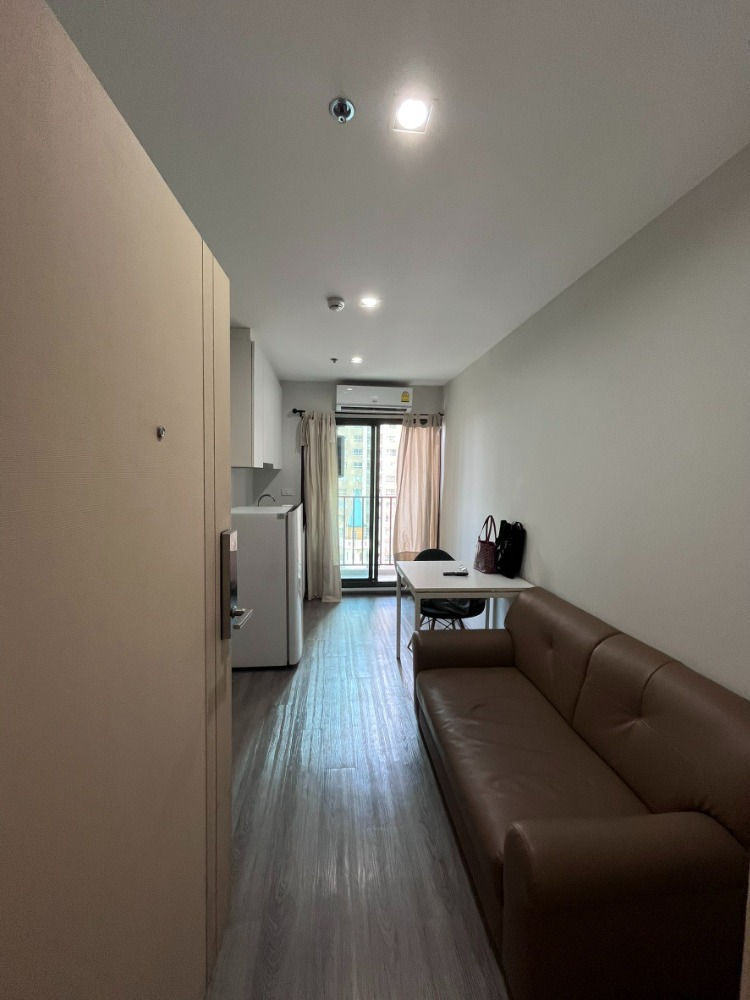 For RentCondoPattanakan, Srinakarin : 🏙️For rent: Rich Park Triple Station, ready to move in, complete with electrical appliances // Contact: Call/Line 0918954144