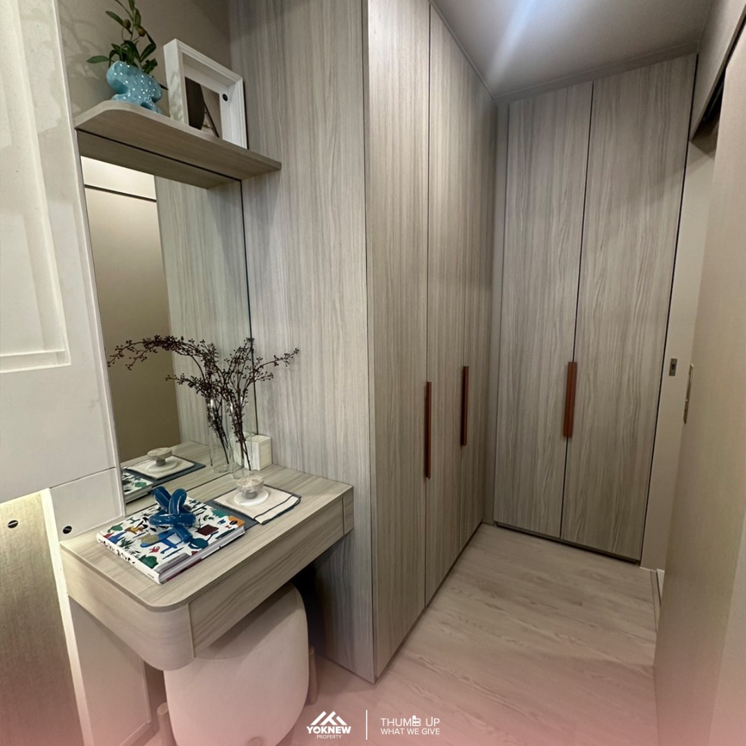 For SaleCondoSukhumvit, Asoke, Thonglor : The Reference Ekkamai, a new First Class room with an unblocked view of the city. Fully furnished and ready to move in immediately. Special with free maid service for 1 year.