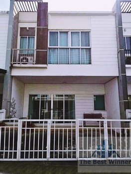 For RentTownhouseLadkrabang, Suwannaphum Airport : 🚩🍀⭐Townhouse for rent, Nara Town, Wongwaen - Bangna, on Kanchanaphisek Road, hurry to reserve before anyone else, house width 6 meters, can park 2 cars, good location, convenient transportation✅