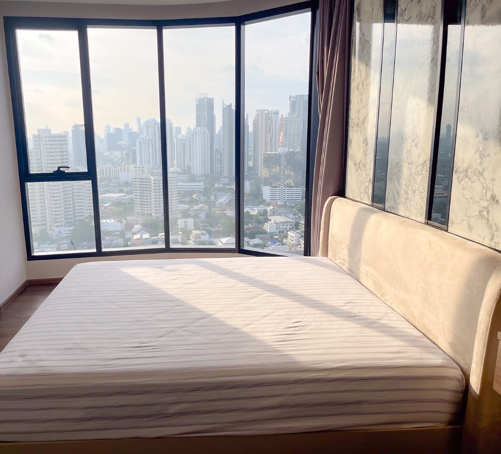 For RentCondoSukhumvit, Asoke, Thonglor : Condo for rent Ideo Q Sukhumvit 36 ​​📍Large room next to Thonglor