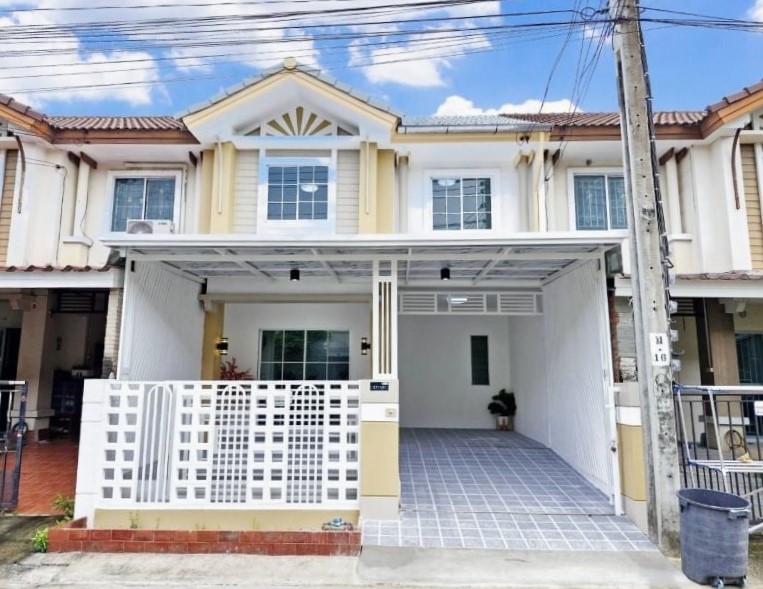 For SaleTownhouseMin Buri, Romklao : Townhouse for sale, Pruksa Ville 27, Sam Wa Road, area 19.4 square wah