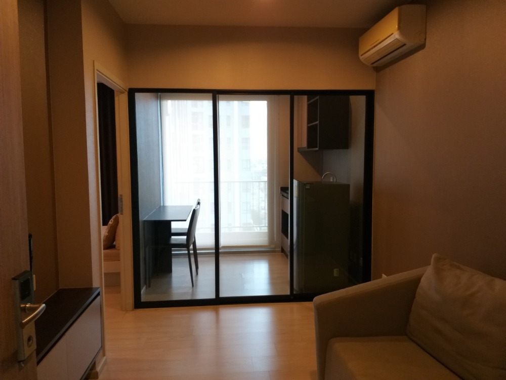 For RentCondoBangna, Bearing, Lasalle : ***For rent: The Gallery Bearing Condominium, 1 bedroom, 1 bathroom, size 35 sq m., 10th floor, fully furnished, ready to move in, rent 12,000 baht/month.