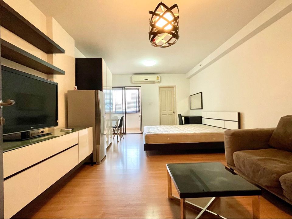 For RentCondoRamkhamhaeng, Hua Mak : For rent Supalai City Resort, next to The Mall Ramkhamhaeng, beautiful room, ready to move in 📞097-2161939