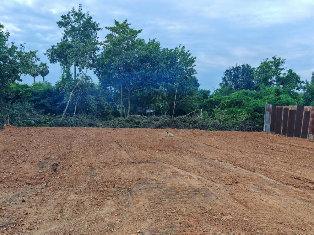 For SaleLandKanchanaburi : Land for sale, good location, approximately 2 km from the bridge over the River Kwai.