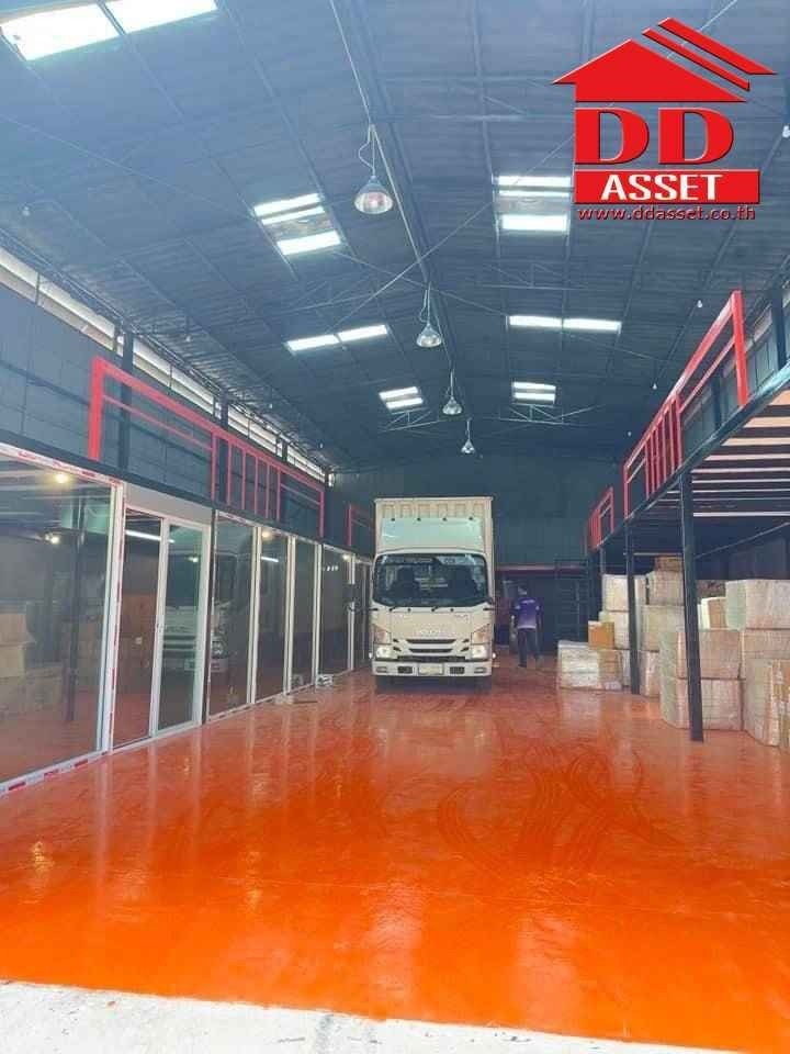 For SaleWarehouseUbon Ratchathani : Warehouse for sale in the center of Warin Chamrap, Ubon Ratchathani, with office and bathroom inside. Code: F8020