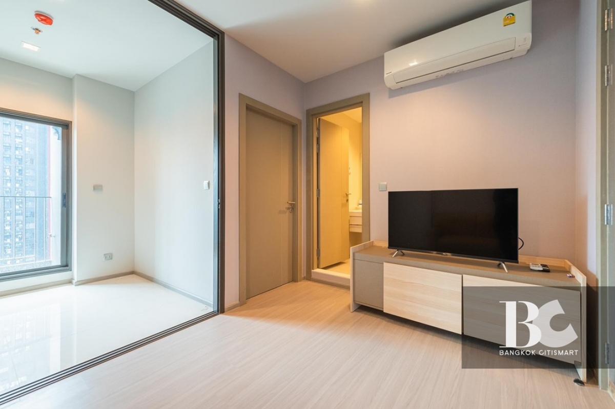 ให้เช่าคอนโดพระราม 9 เพชรบุรีตัดใหม่ RCA : Life Asoke Rama9 Rental: 20,000/ month