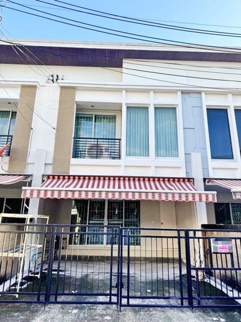 For RentTownhouseLadkrabang, Suwannaphum Airport : OnNut Wongwaen The Paseo Mall Road 1.4km.3bed LatKrabang 12-16 2bath 2-storey townhouse with built-i