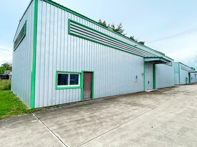 For RentWarehouseRayong : Central Rayong 6.4km. warehouse 130sq.w. 505sq.m. CJ BanKai 3.2 km. complete utilities For rent