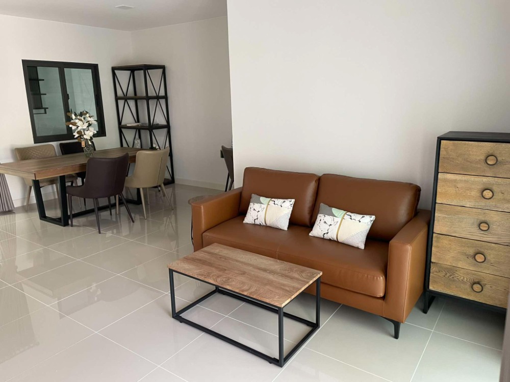 For RentHouseBangna, Bearing, Lasalle : 🏡 For rent, 2-storey townhouse, Pleno Sukhumvit-Bangna 3 🎉 Near Mega Bangna, only 2 km. Beautiful house, complete furniture and appliances. The house is vacant and ready to move in on December 1st.