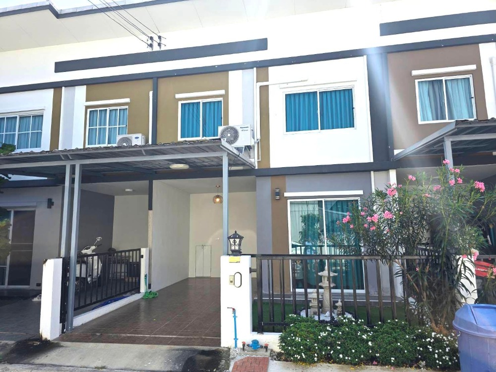 For SaleTownhouseLadkrabang, Suwannaphum Airport : For sale: 2-storey townhouse, Lalin Town Village, Lio Bliss, Lat Krabang - Suvarnabhumi size 17.60 sq.w.