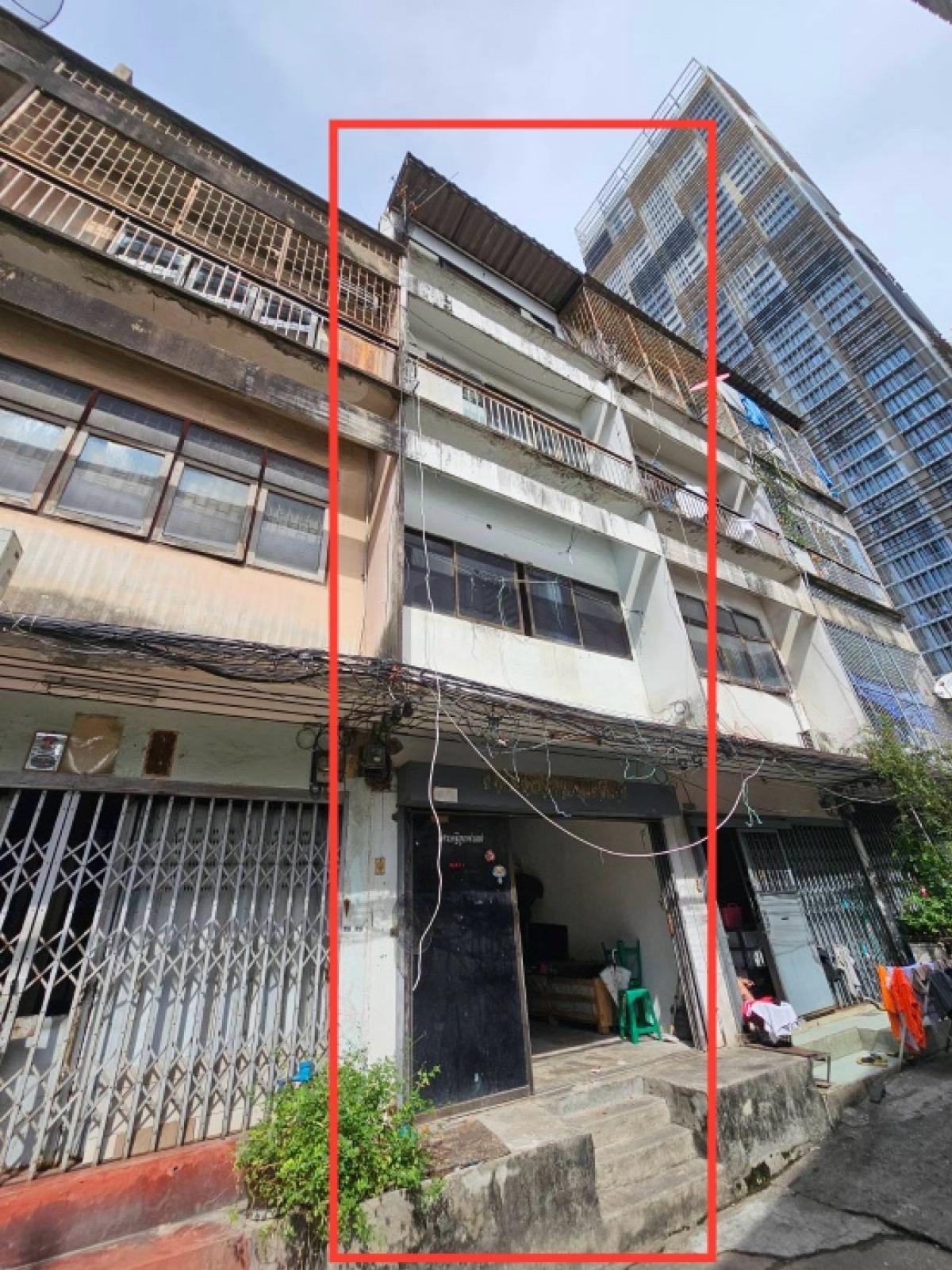 For SaleShophouseSukhumvit, Asoke, Thonglor : WW24424 Urgent sale #Commercial building, prime location, Sukhumvit 22, good structure #near Emsphere #near Benjasiri Park