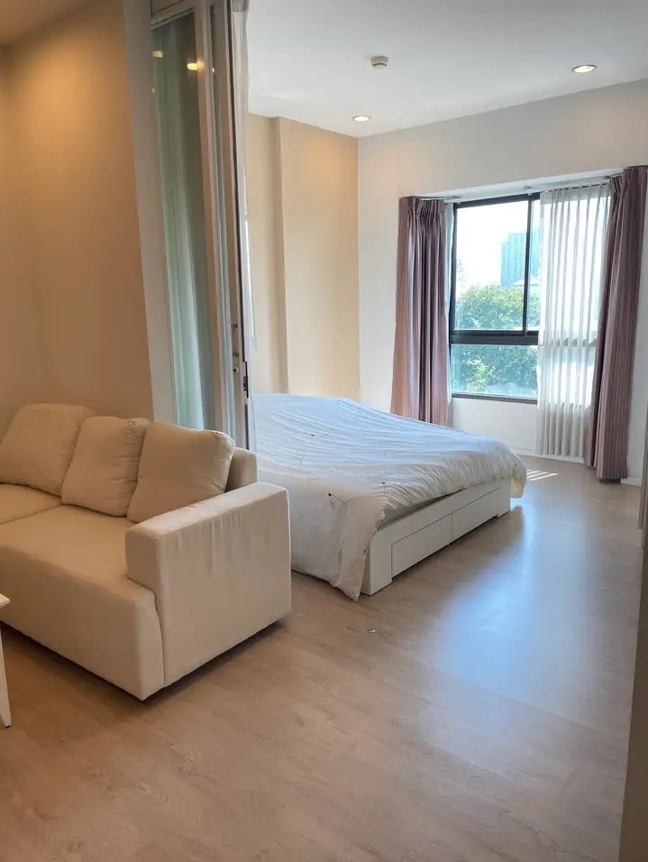 For RentCondoPattanakan, Srinakarin : S1R9148 Condo for rent, S1 Rama 9, 5th floor, Building B, city view, 33 sq m., 1 bedroom, 1 bathroom, 10,000 baht, 064-959-8900