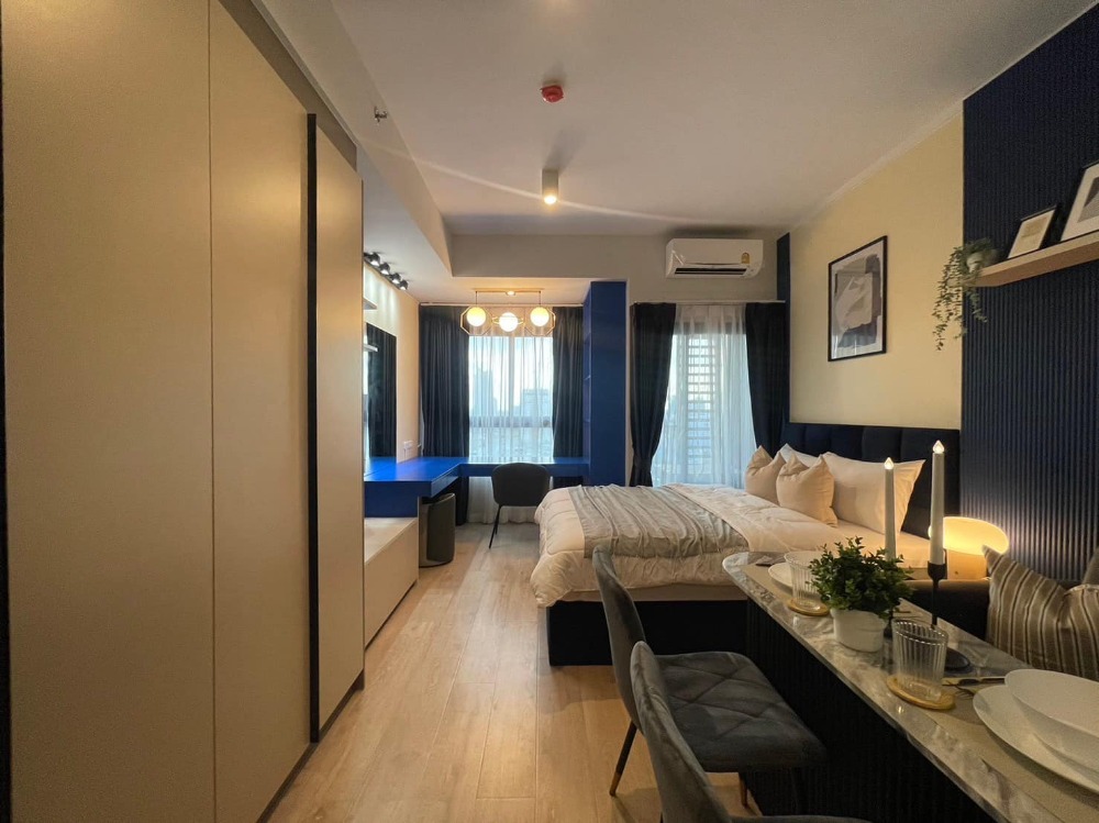 For RentCondoRama9, Petchburi, RCA : Rent IDEO Rama 9 - Asoke, beautiful room, fully furnished, 19th floor, free cleaning service, common area, with the concept of "Live Work Play", ready to move in on 1 Dec.