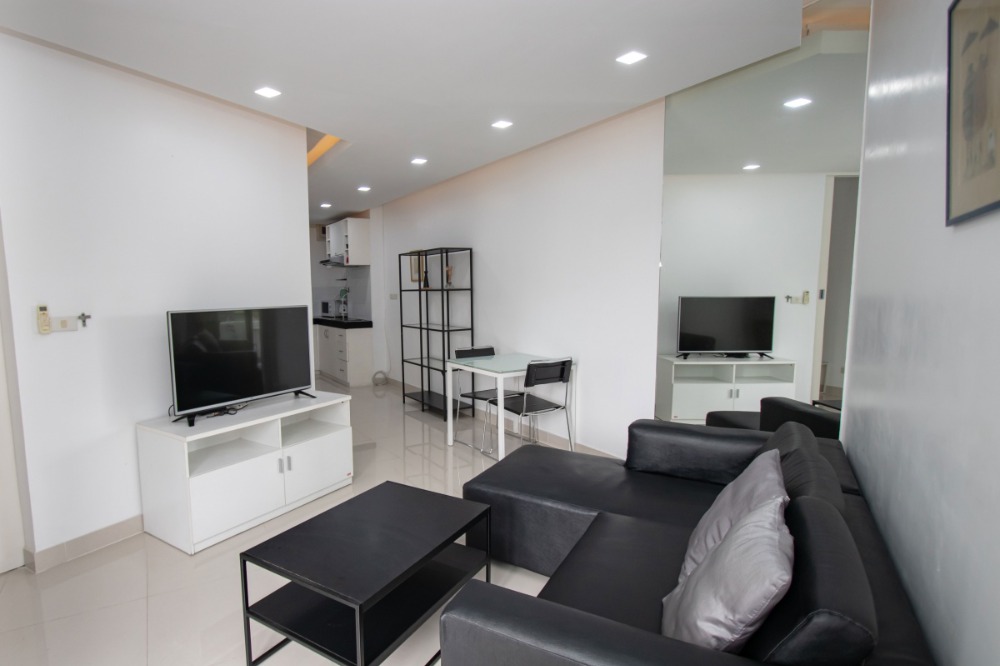 For SaleCondoChiang Mai : 1 Bedroom, 1 Bathroom Condo with 46 SQM of Living Space! (RS189)