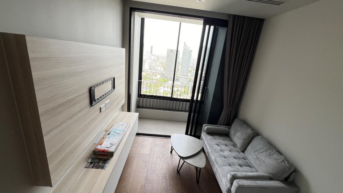 For SaleCondoSukhumvit, Asoke, Thonglor : 🎉Beautiful room, free common area for 10 years, with furniture, stairs in the room, divided into separate zones, Ideo Q Sukhumvit 36, BTS Thonglor