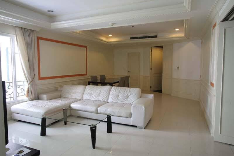 For RentCondoSukhumvit, Asoke, Thonglor : Rent! La Vie en Rose Place 3 bedrooms 55,000 fully furnished, ready to move in, 2 car parking spaces, only 300 m. from BTS Thonglor