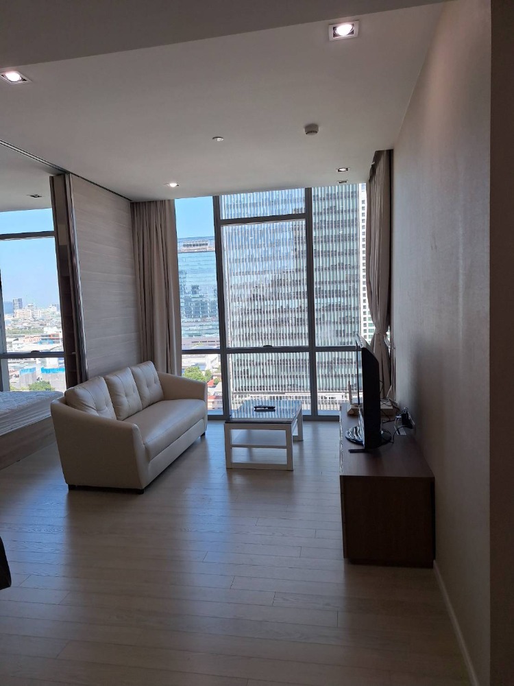 For RentCondoSukhumvit, Asoke, Thonglor : The Room Sukhumvit 21 Condominium Luxury Room for Rent