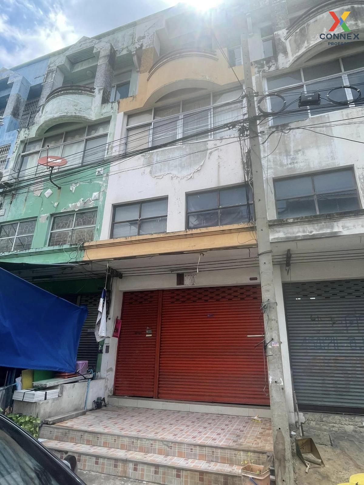 For SaleShophouseMahachai Samut Sakhon : For Sale Commercial Building , Phong Sirichai 1 , Om Noi , Krathum Baen , Samut Sakhon , CX-110864