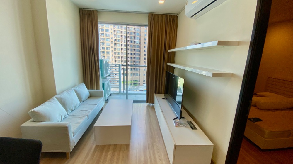 For RentCondoOnnut, Udomsuk : 1 bed 1 bath 50 sqm condo at Sky Walk for rent 25,000THB per month, Sukhumvit Soi 71, Phra Khanong BTS station