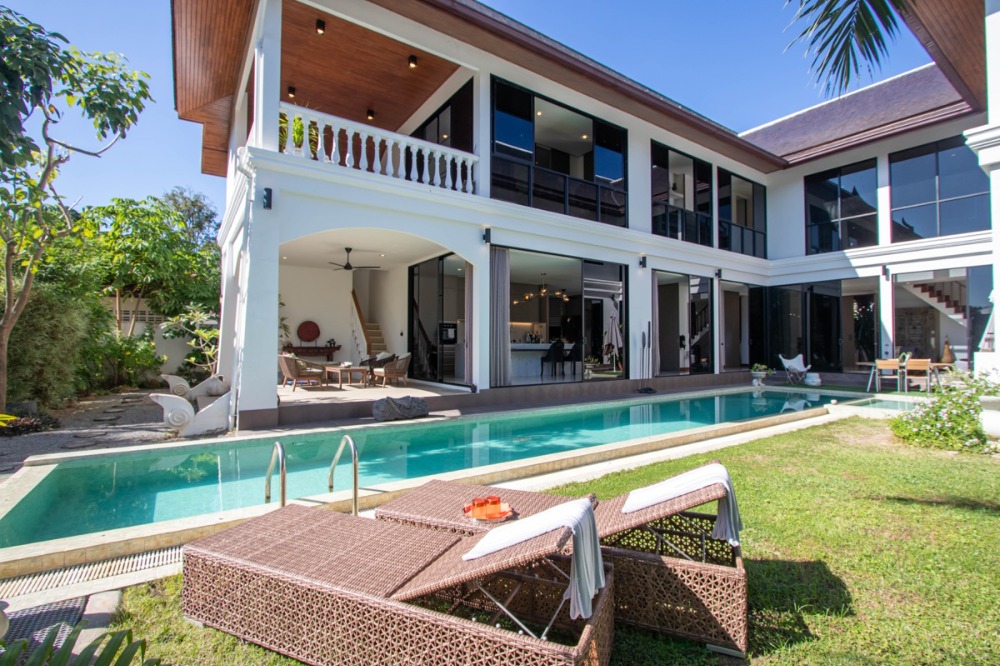 For SaleHouseChiang Mai : Stunning Luxury Pool Villa in Chiang Mai Floraville, Doi Saket (DOIS191)