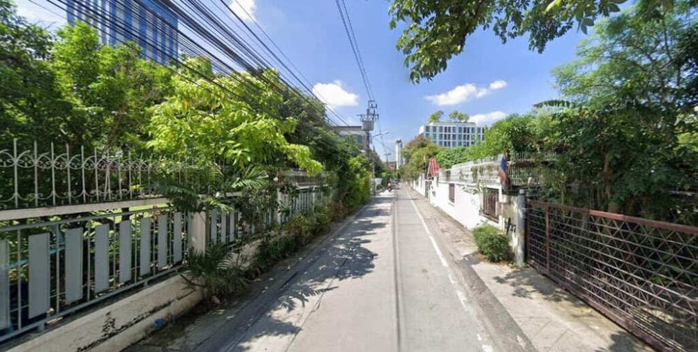 For SaleHouseLadprao, Central Ladprao : House for sale in Soi Lat Phrao 15, behind Big C Lat Phrao!