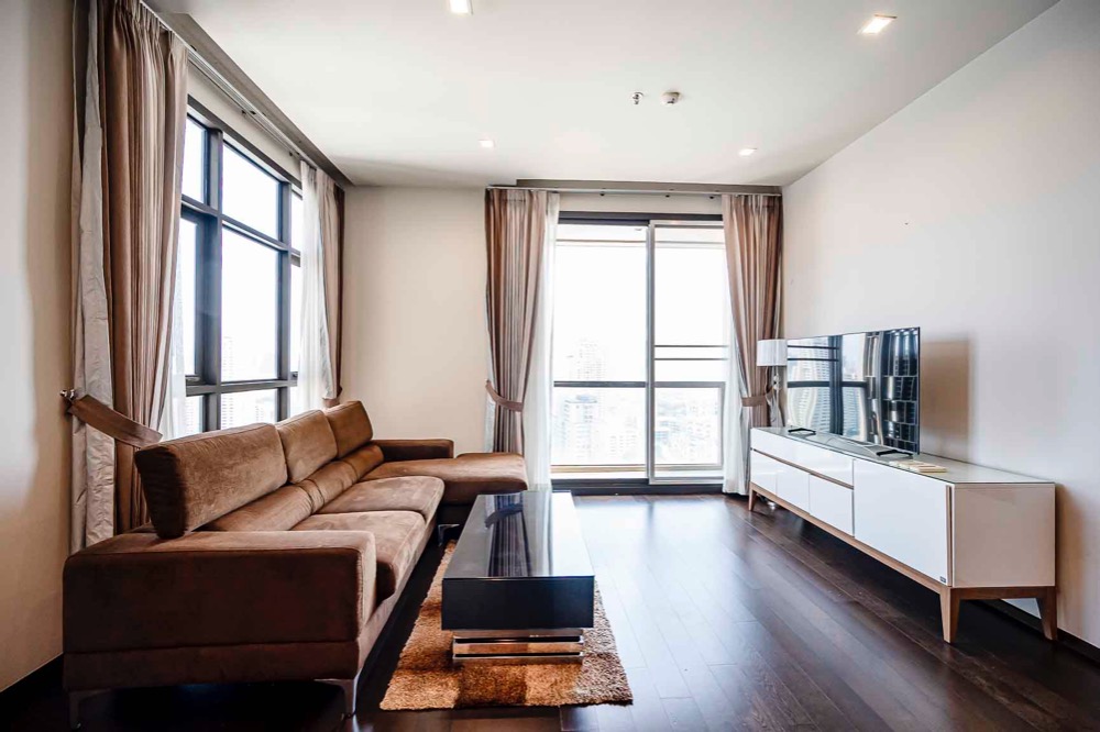 For RentCondoSukhumvit, Asoke, Thonglor : Condo next to BTS Phrom Phong, near Emporium